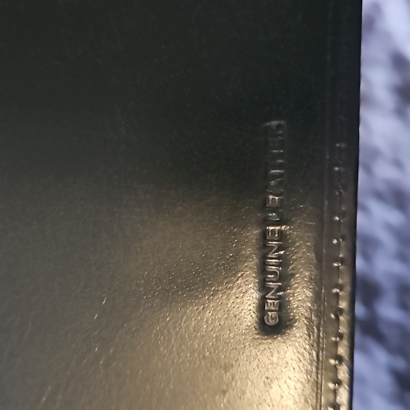 Dockers Minimalist Front Pocket Wallet Magnetic Close Leather - Picture 3 of 6